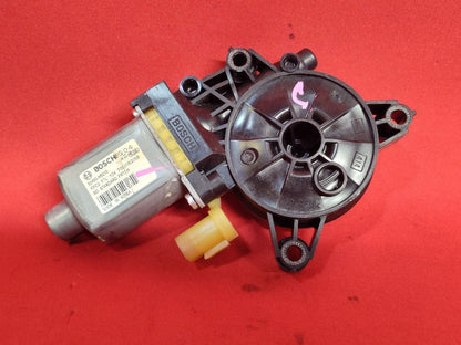 2019-2024 Kia Forte FRONT LEFT DRIVER Power Window Motor 82450-M6010
