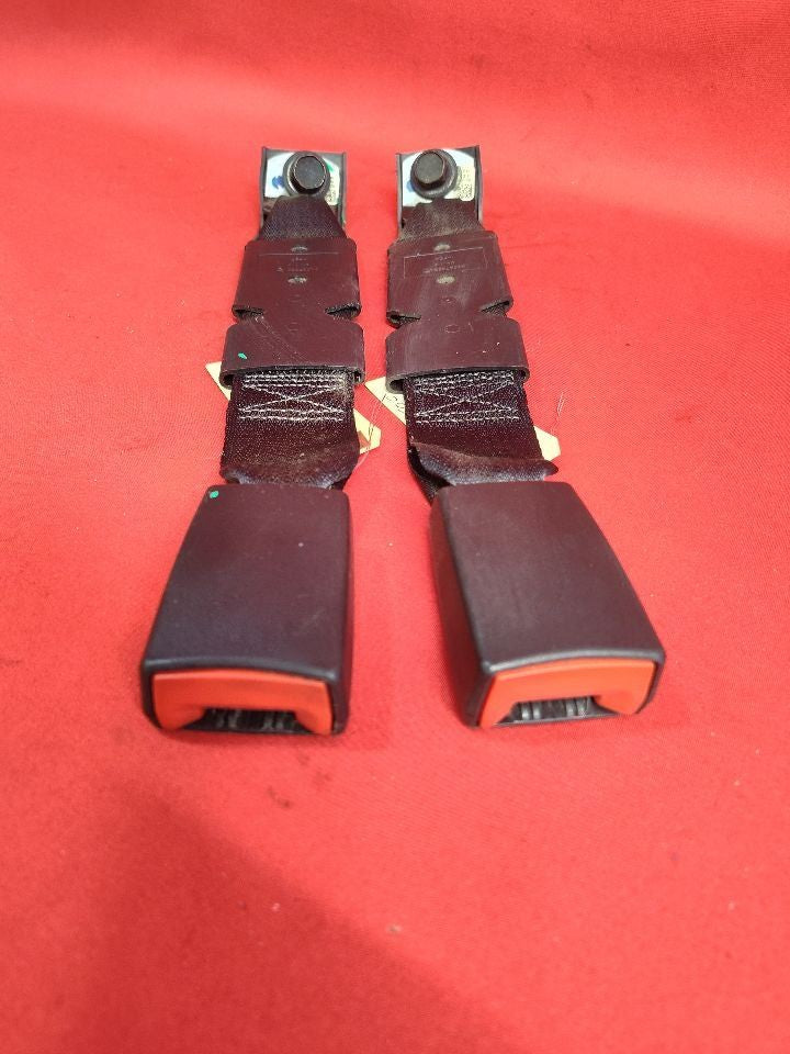 2013-2019 Dodge Ram REAR 2nd SECOND Row Middle Center Seat Belt Dual Buckle