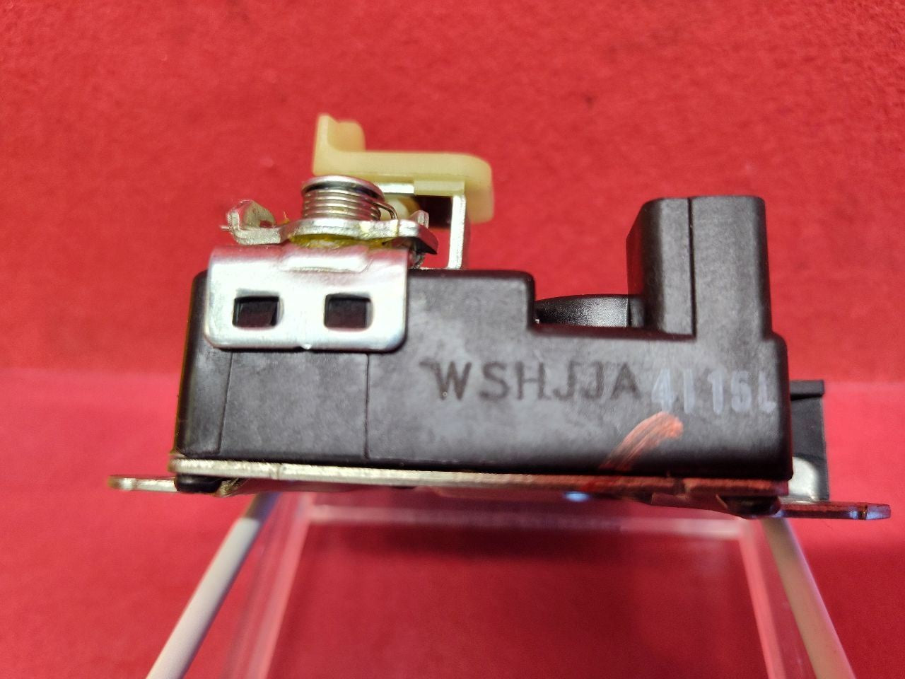 10-16 Hyundai Genesis Coupe 09-10 Sonata Rear Trunk Lid Latch Lock Actuator