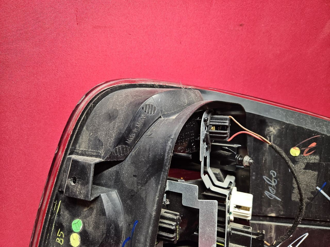 2002-2011 ML-Class SUV Base LEFT DRIVER Outer Quarter Mounted Tail Light Lamp