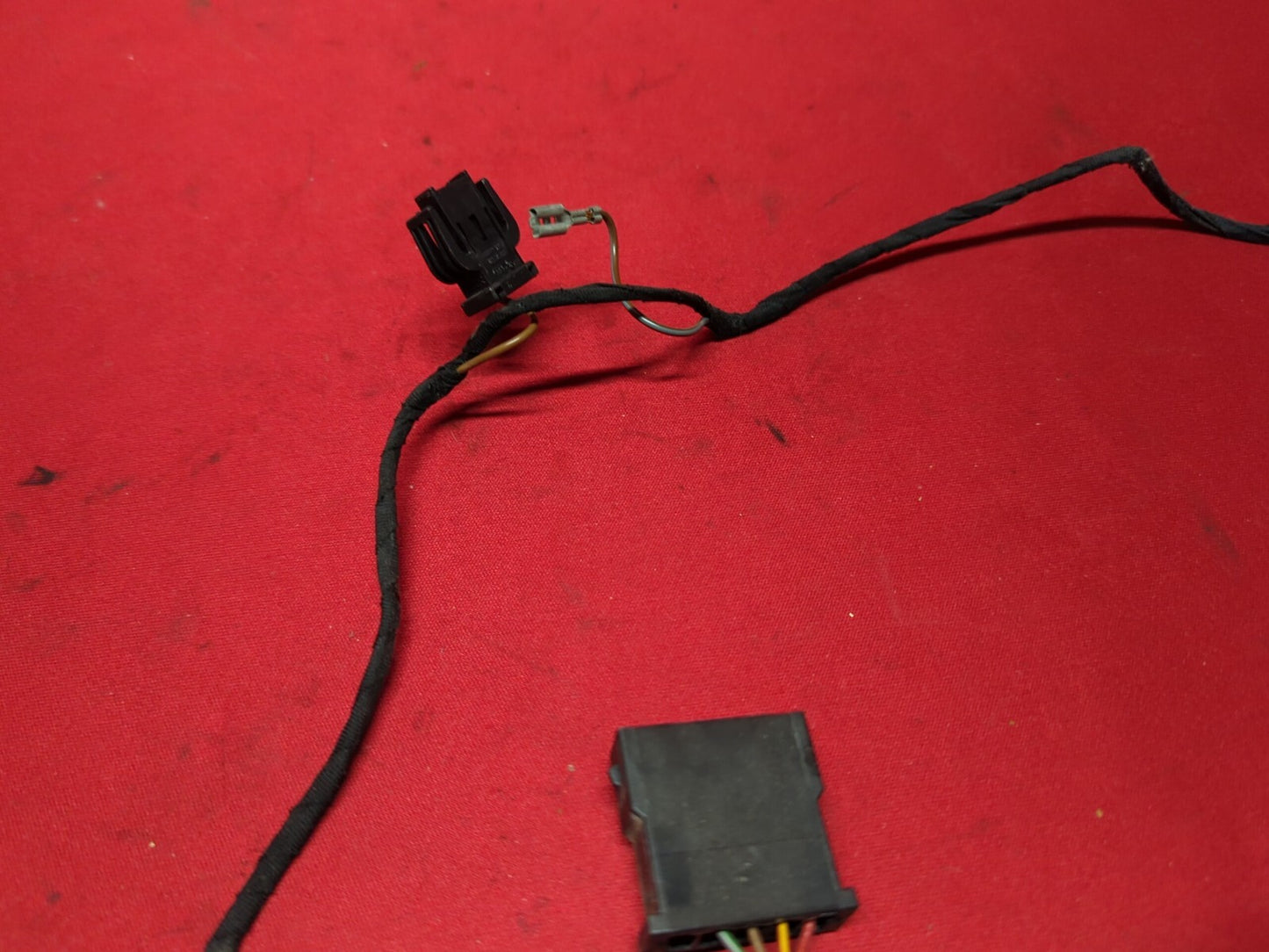 2001 - 2005 Audi A6 Allroad Quattro Glovebox Light Wiring Harness 4B1-971-679-D