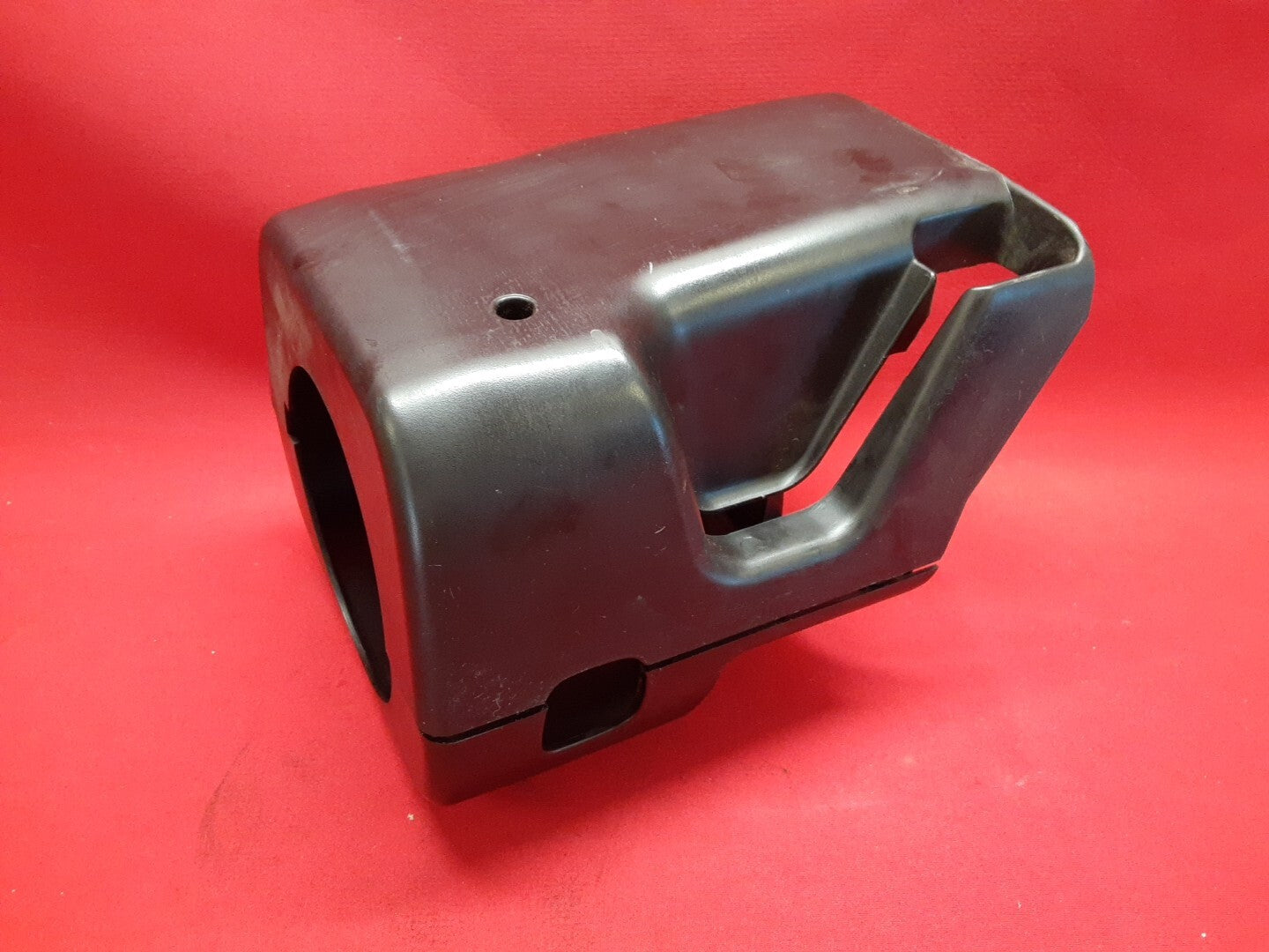 2000-2006 Subaru Outback Steering Column Shroud Cover Assembly 34341AE04A