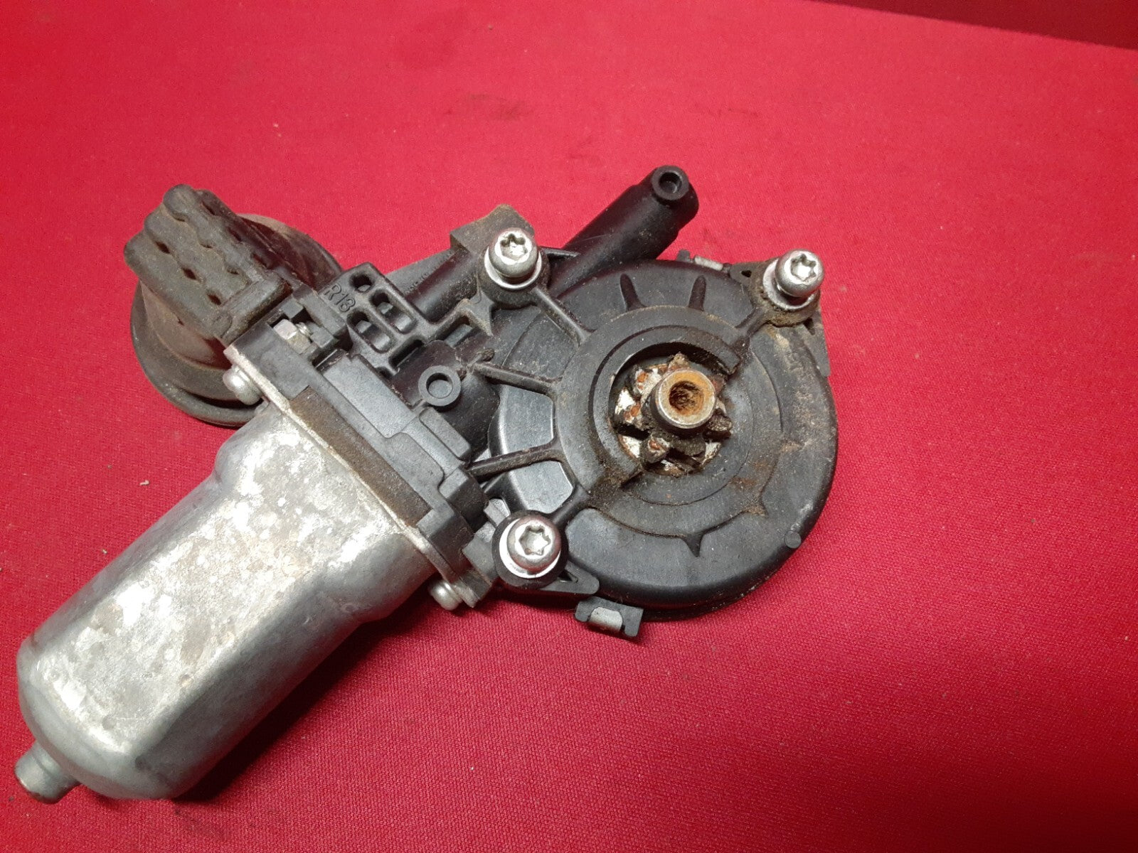 2003 - 2021 Toyota Scion FRONT RIGHT or LEFT REAR Window Motor 85710-35180