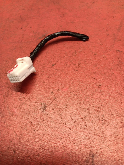 2022 Mitsubishi Outlander Wireless Charging Unit Center Pigtail 8638A373