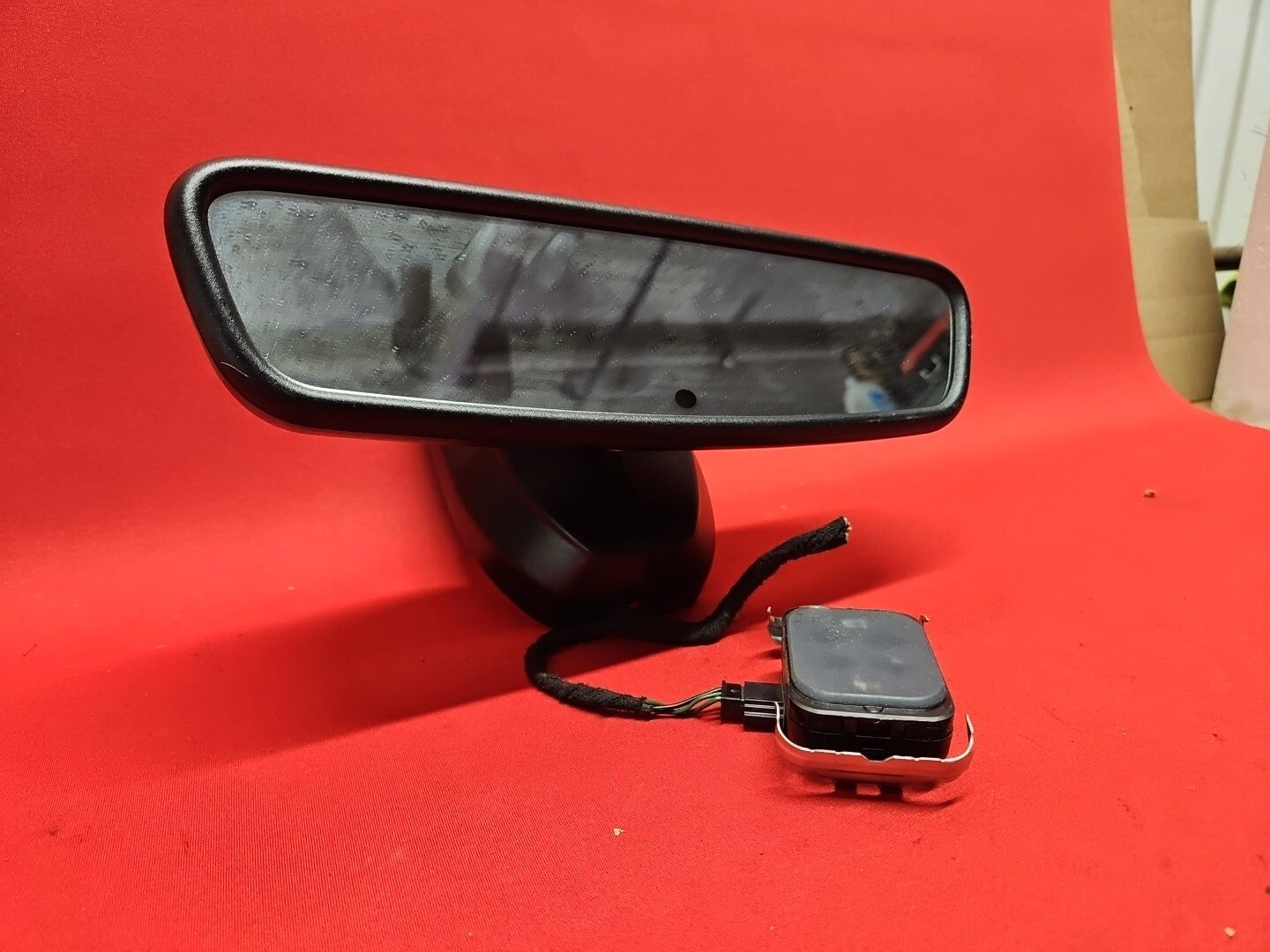 2010 - 2013 Range Rover Sport & LR4 Rear View Mirror w/ Rain Sensor + Camera