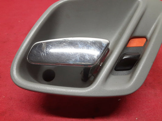 2002 2003 2004 Jeep Grand Cherokee Overland RIGHT PASSENGER Interior Door Handle