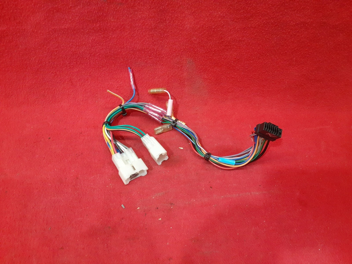 Alpine Radio Stereo Receiver CDE-102 - CONNECTOR FOR TOYOTA CAMRY
