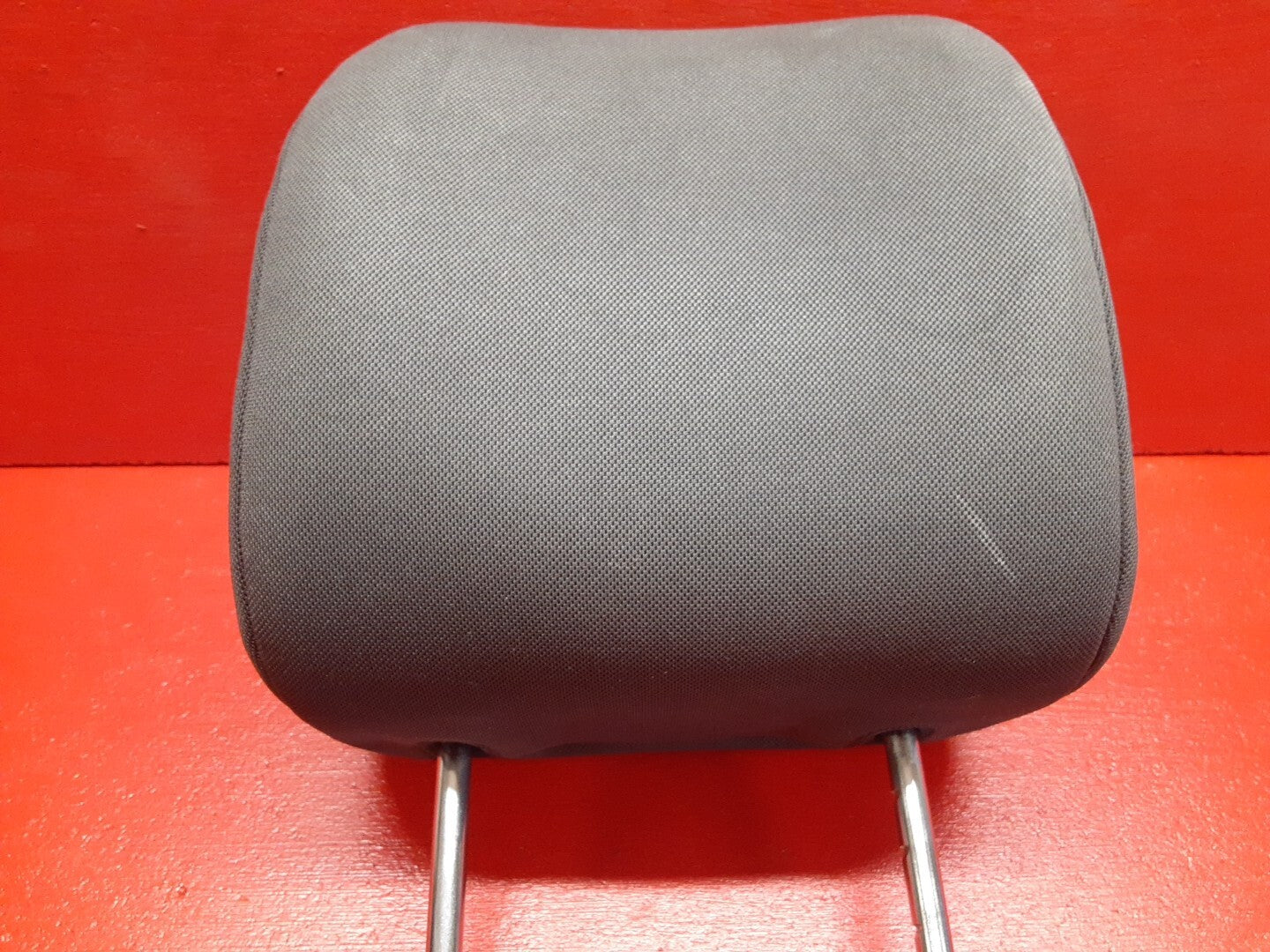 2010 2011 Kia Soul FRONT Headrest Head Rest Pair Black Cloth