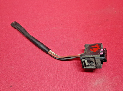 2003 2004 2005 Land Range Rover HSE 4.4L V8 Throttle Body MHI000010  - PIGTAIL