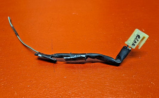 1995 - 2004 Toyota / Scion REAR SINGLE BULB Small Dome Light Lamp PIGTAIL ONLY