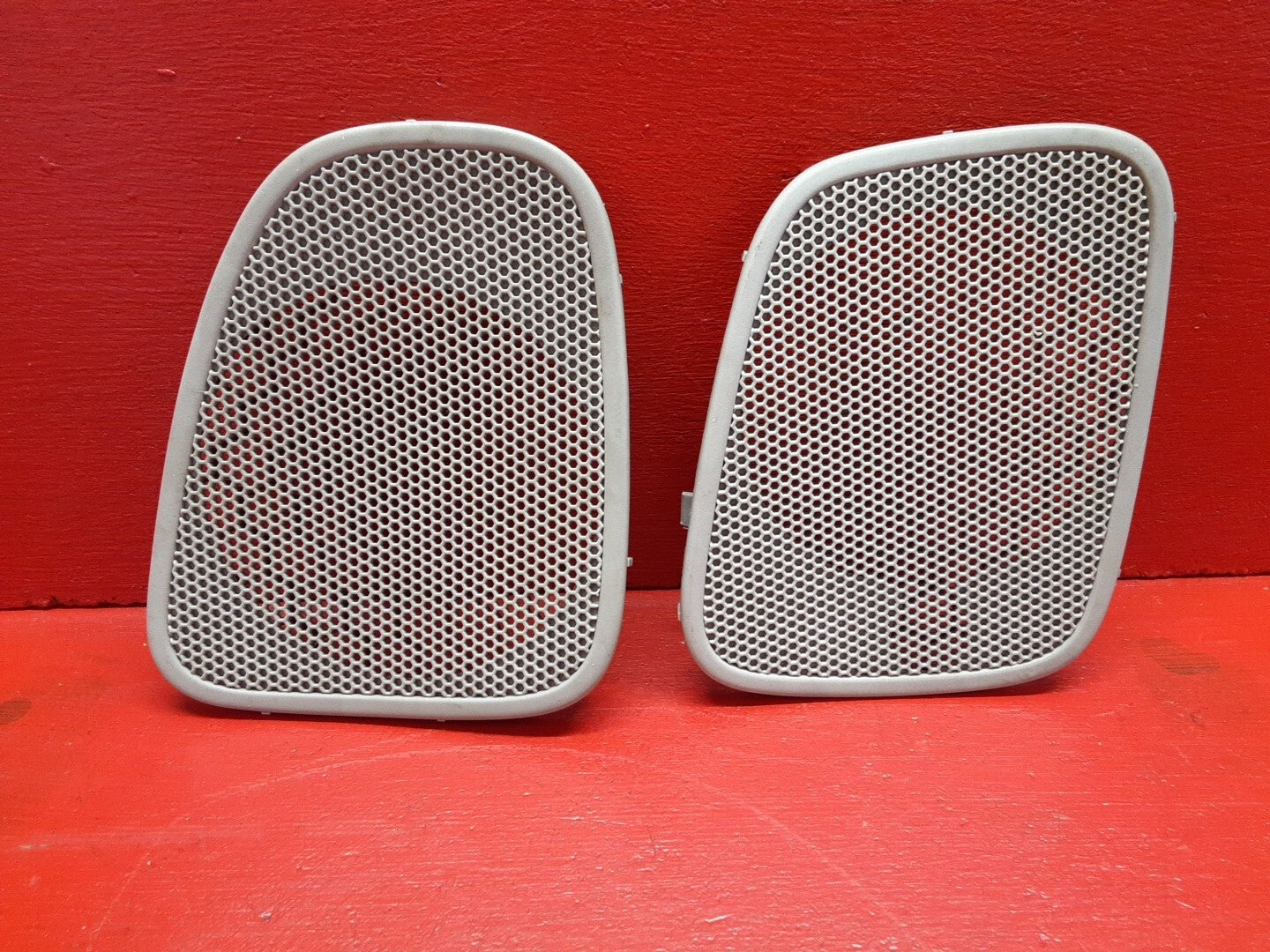 1998 - 2000 Volvo S70 V70 Dash Speaker Tweeter Cover Left and Right Pair