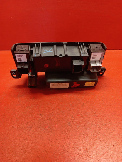 2007-2012 GM GMC Acadia Front Console Switch 12v Cubby 25944078