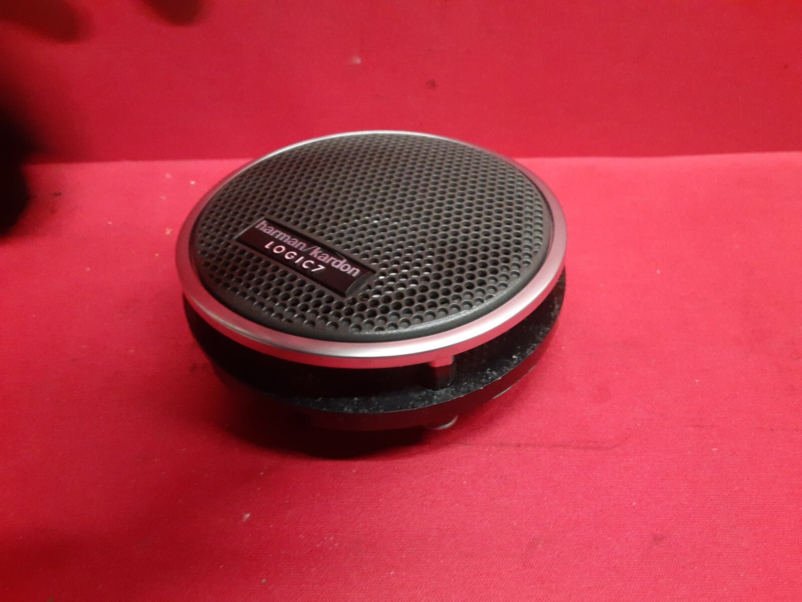 2005 Range Rover HSE REAR Left or Right Speaker Harmon Kardon XQM500180