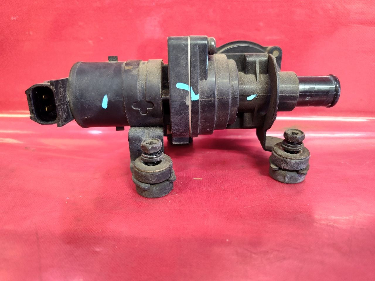 2001-2003 Prius First Gen Electric Heater Water Coolant Pump 87260-47020