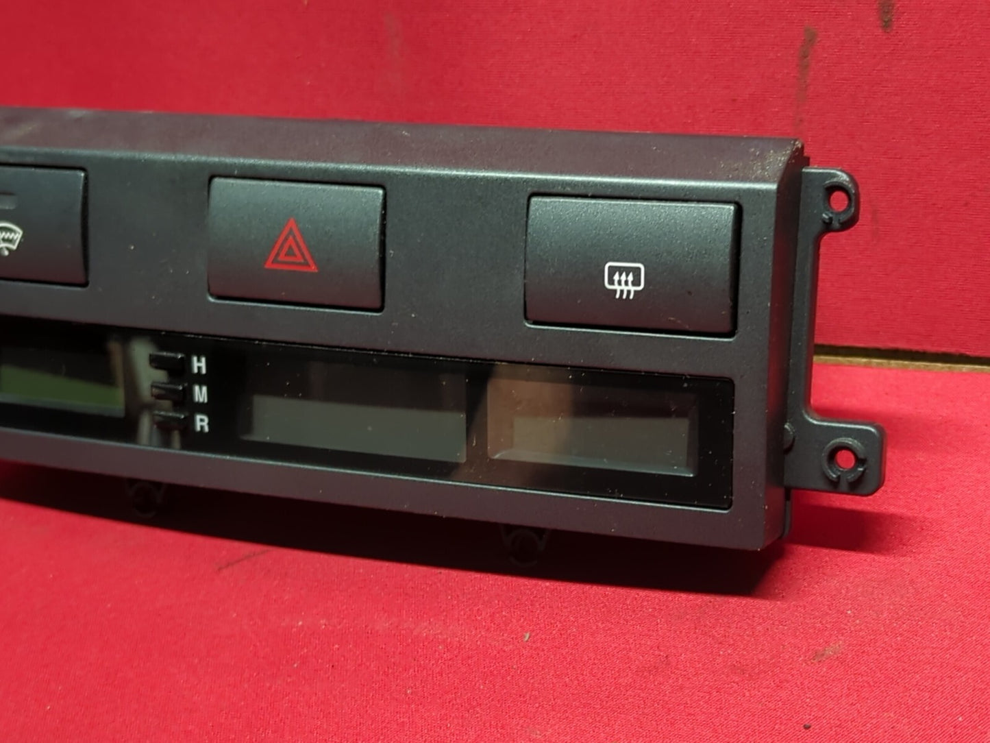 2007 2008 Kia Sorento Instrument Panel Digital Clock Hazard Defrost	94500-3E510