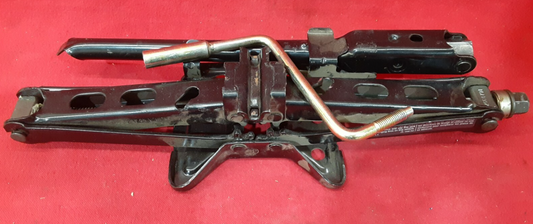2002 2003 2004 2005 2006 2007 2008 2009 Saturn Vue Emergency Jack w/ Gold Crank