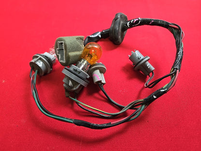 2001-2003 Acura MDX Left or Right Tail Light Lamp Halogen -SOCKET WIRING HARNESS