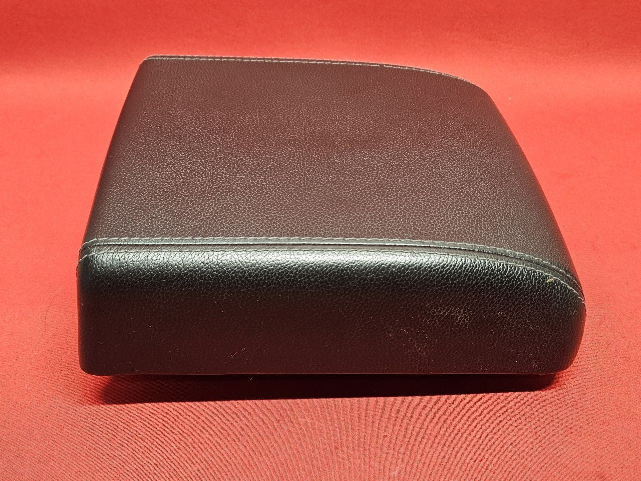 16-19 Land Rover Range Rover Evoque Center Console Arm Rest Lid Ebony Leather