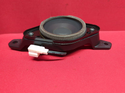 2011 - 2015 Kia Sorento JBL Infinity LEFT REAR Quarter Speaker 96390-2P000