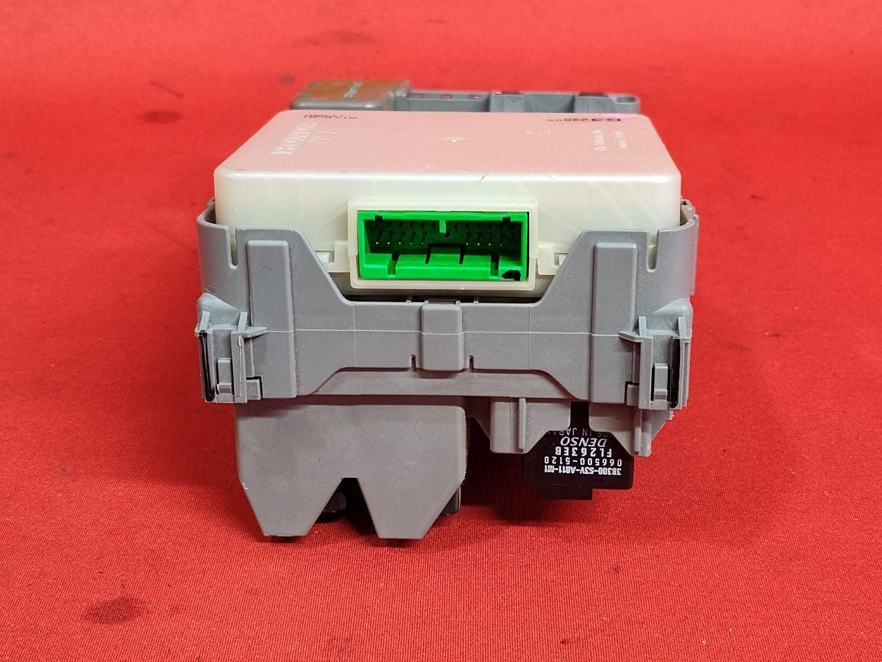 2001 2002 Acura MDX 3.6L Interior Cabin LEFT DRIVER DASH Fuse Box Junction Block