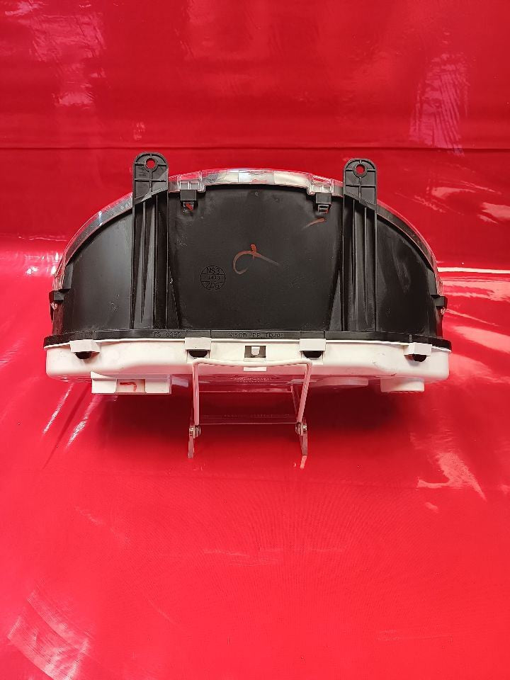 2013 Subaru XV Crosstrek 2.0L Auto Trans CVT Speedometer Instrument Cluster MPH