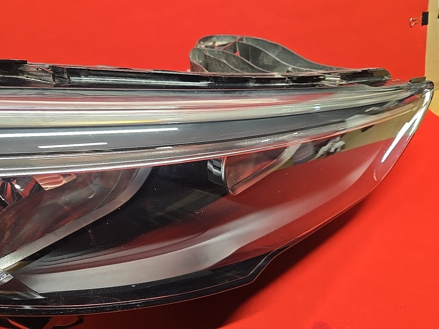 18-20 Buick Regal Sportback Tourx RIGHT PASSENGER Headlight HALOGEN - TABS GOOD