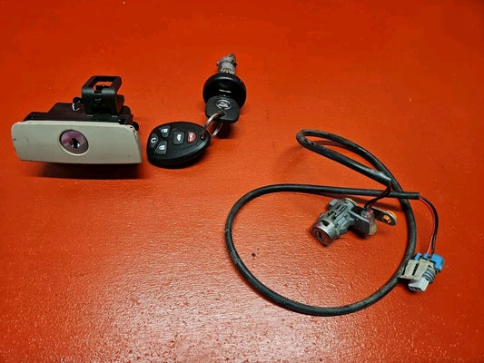 2006 - 2011 Cadillac DTS Buick Lucerne Ignition Lock Cylinder w/ Tumblers & Key