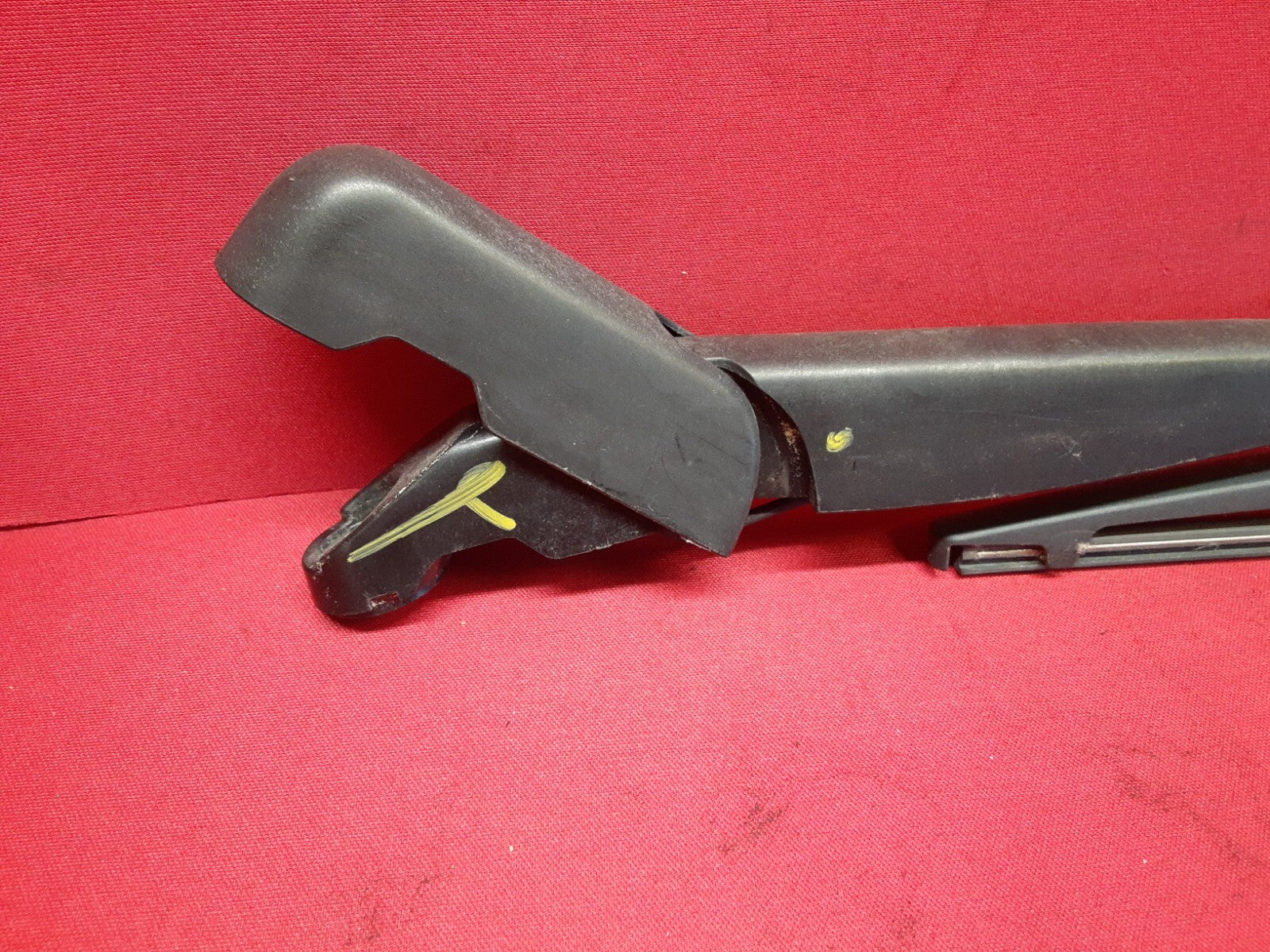 2003 - 2008 Honda Pilot REAR BACK TAILGATE TRUNK GLASS Windshield Wiper Arm