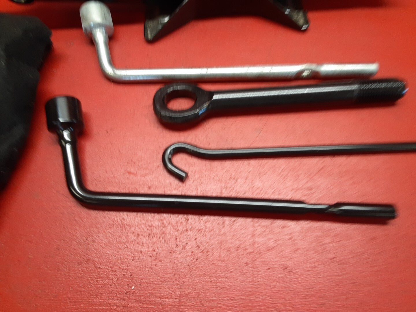 2011-2016 Kia Sportage Spare Emergency Jack W/ Tool Set 091102S100