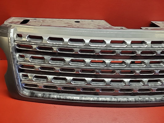 2013-2019 Land Rover Range Rover Front Upper Grille Silver LR077427