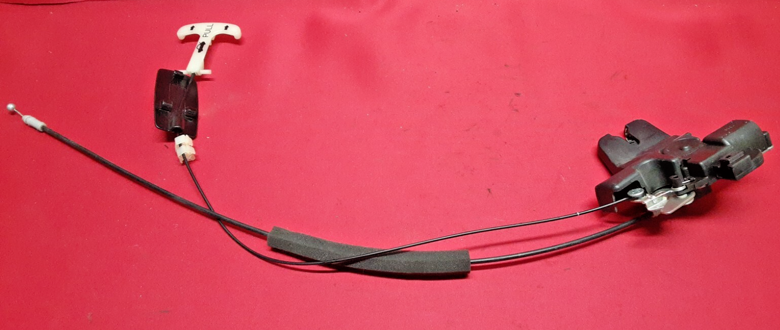 2011 - 2018 Infiniti Rear Trunk Deck Lid Latch Lock Actuator Glow 84631-1MA0A
