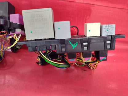 2001 VW Volkswagen Passat 2.8L V6 A/T AWD Interior Cabin Fuse Box Relay Set