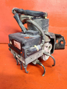 1994 1995 Toyota 4Runner 4WD Auto Trans Anti-Lock Brake ABS Pump Modulator