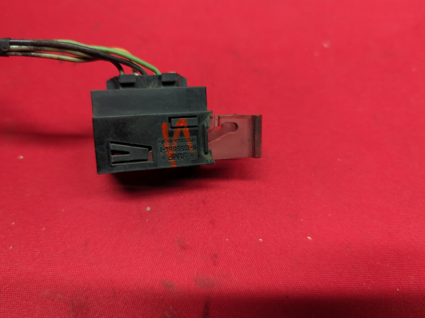 2005 - 2010 Pontiac G6 FRONT LEFT DRIVER Door Latch Actuator 20846342 - PIGTAIL