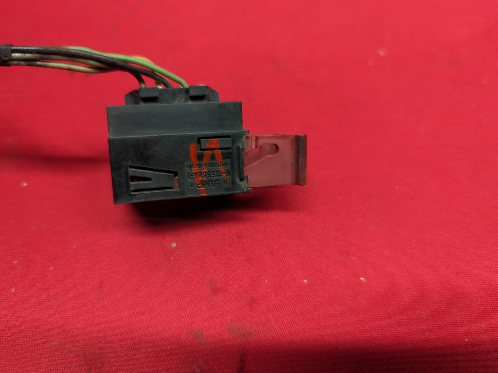 2005 - 2010 Pontiac G6 FRONT LEFT DRIVER Door Latch Actuator 20846342 - PIGTAIL