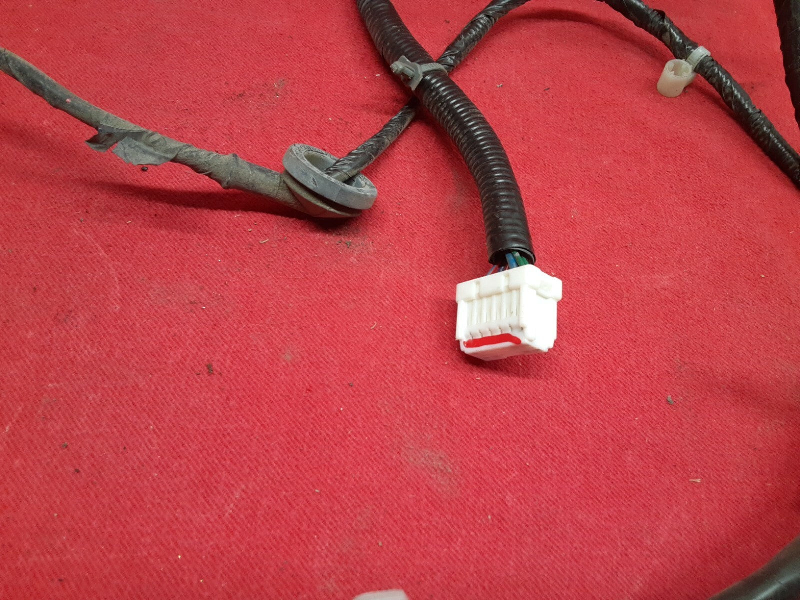 2002 2003 2004 Infiniti I35 REAR Trunk Latch Tail Light Bumper Wiring Harness 