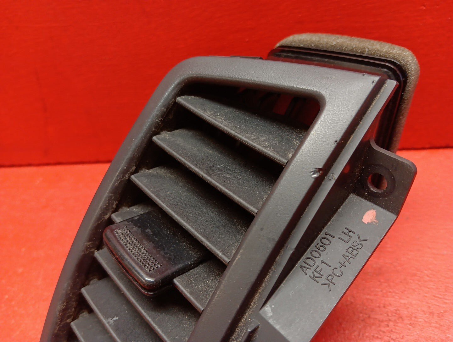 2010 - 2013 Kia Soul INNER LEFT CENTER Dashboard Air Vent Duct HVAC