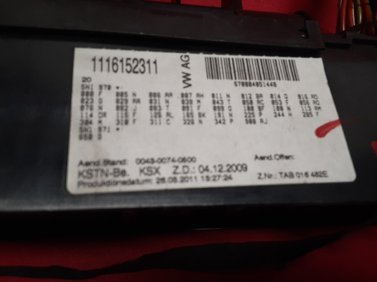 2009 - 2011 VW Volkswagen Tiguan Passenger Compartment Fuse Box 1T1-937-615-B
