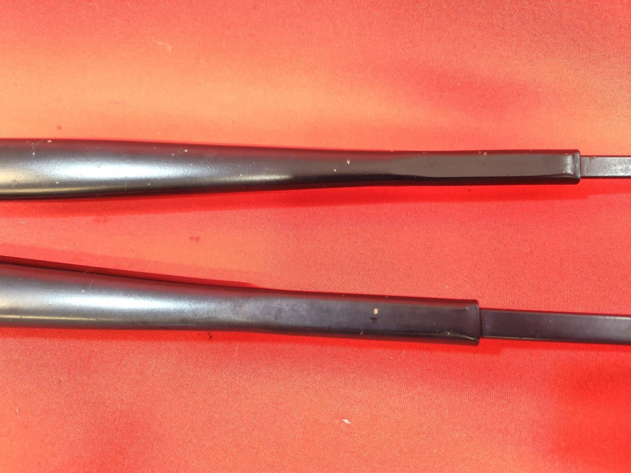 2010-2016 Land Rover LR4 Front Windshield Wiper Arm SET - From VIN CA620199