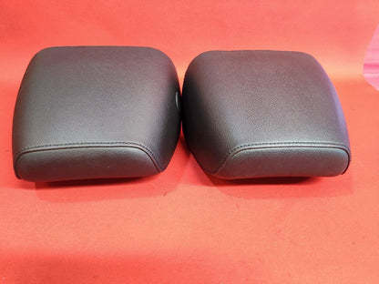 2010 2011 VW Tiguan 09-11 Eos FRONT Left Right Seat Headrest Set Leatherette Blk