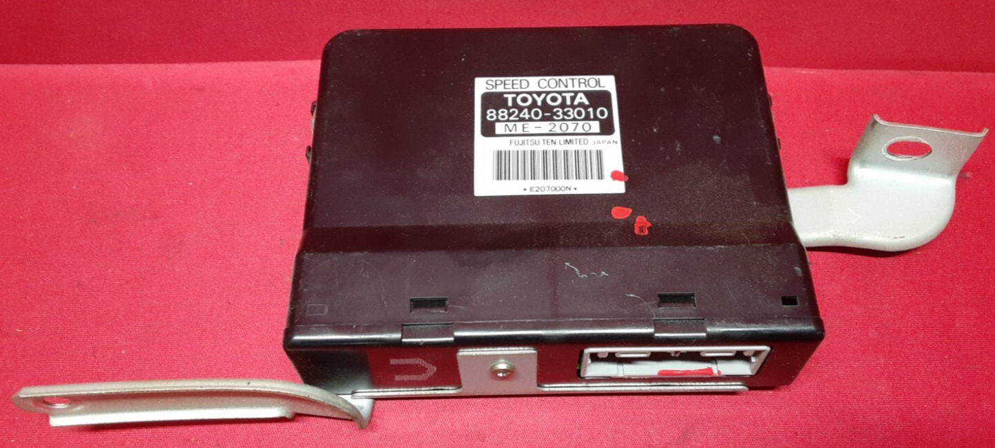 1992 1993 Lexus ES300 & Toyota Camry Cruise Speed Control Module 88240-33010