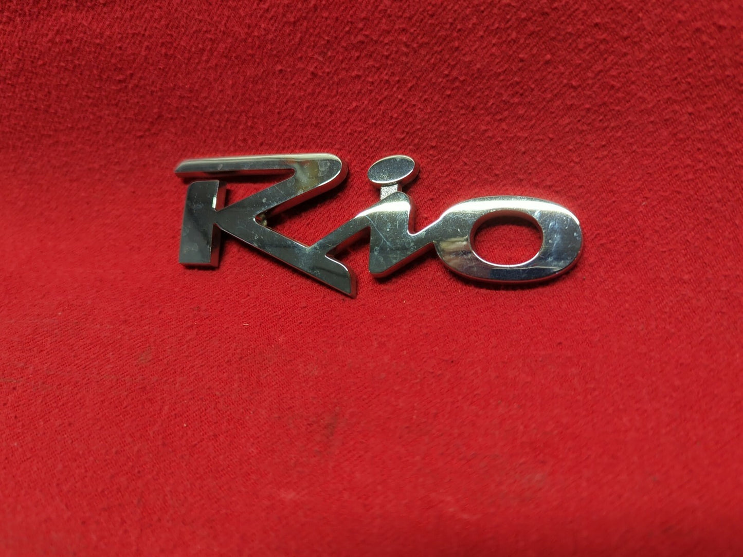 2005 2006 2007 2008 2009 2010 2011 Kia Rio Rear Trunk Deck Lid Emblem Badge Logo