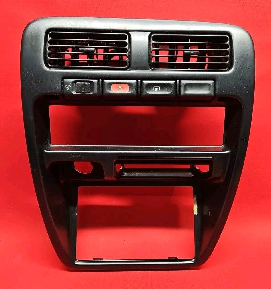 94-95 Nissan Pathfinder 95-97 Pickup Center Dash Radio Bezel Trim Air Vent Panel
