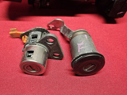 2006 Dodge charger 05-06 Magnum / 300 Ignition Lock Switch Door Cylinder Key SET