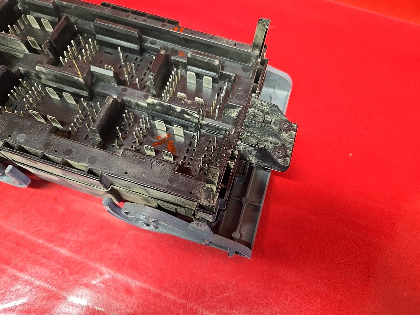 08-10 GM Chevrolet Tahoe Engine Harness Junction Fuse Relay Box [ Hybrid Model ]