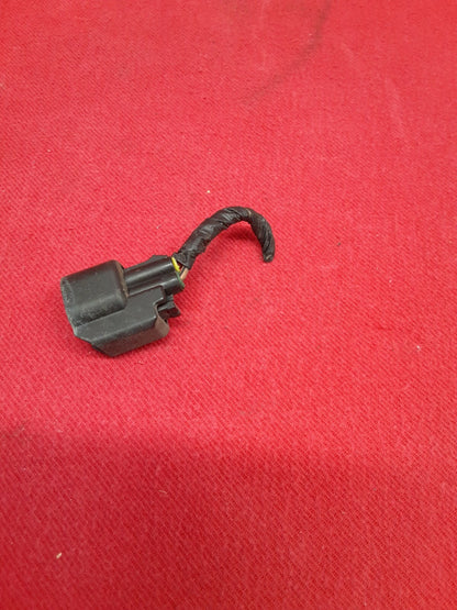 2001 2002 2003 2004 Ford Escape 3.0L V6 Fuel Injector PIGTAIL WIRE CONNECTOR