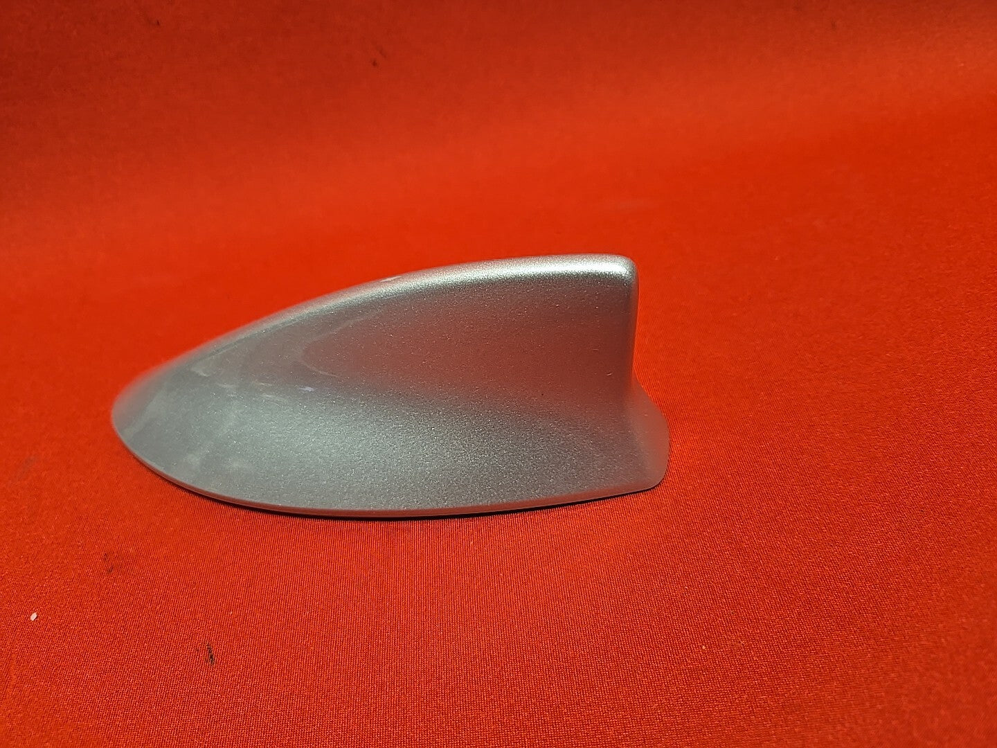2014 - 2020 Lexus Shark Fin Antenna PLASTIC COVER ONLY - Platinum Silver 1J4