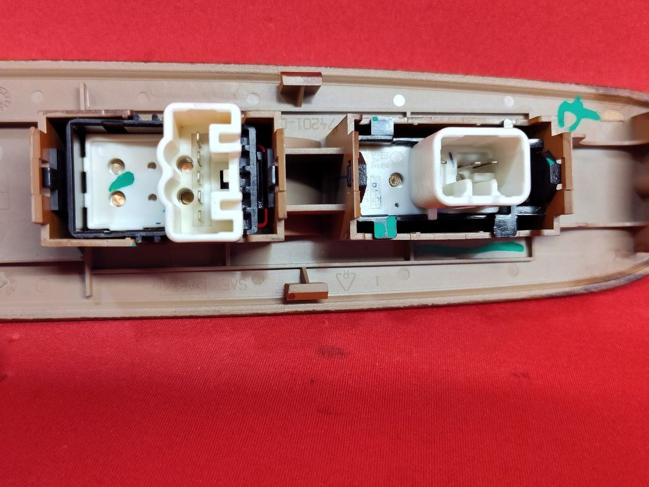 2000-2004 Toyota Tundra FRONT RIGHT PASSENGER Door Window Switch w/ Woodgrain