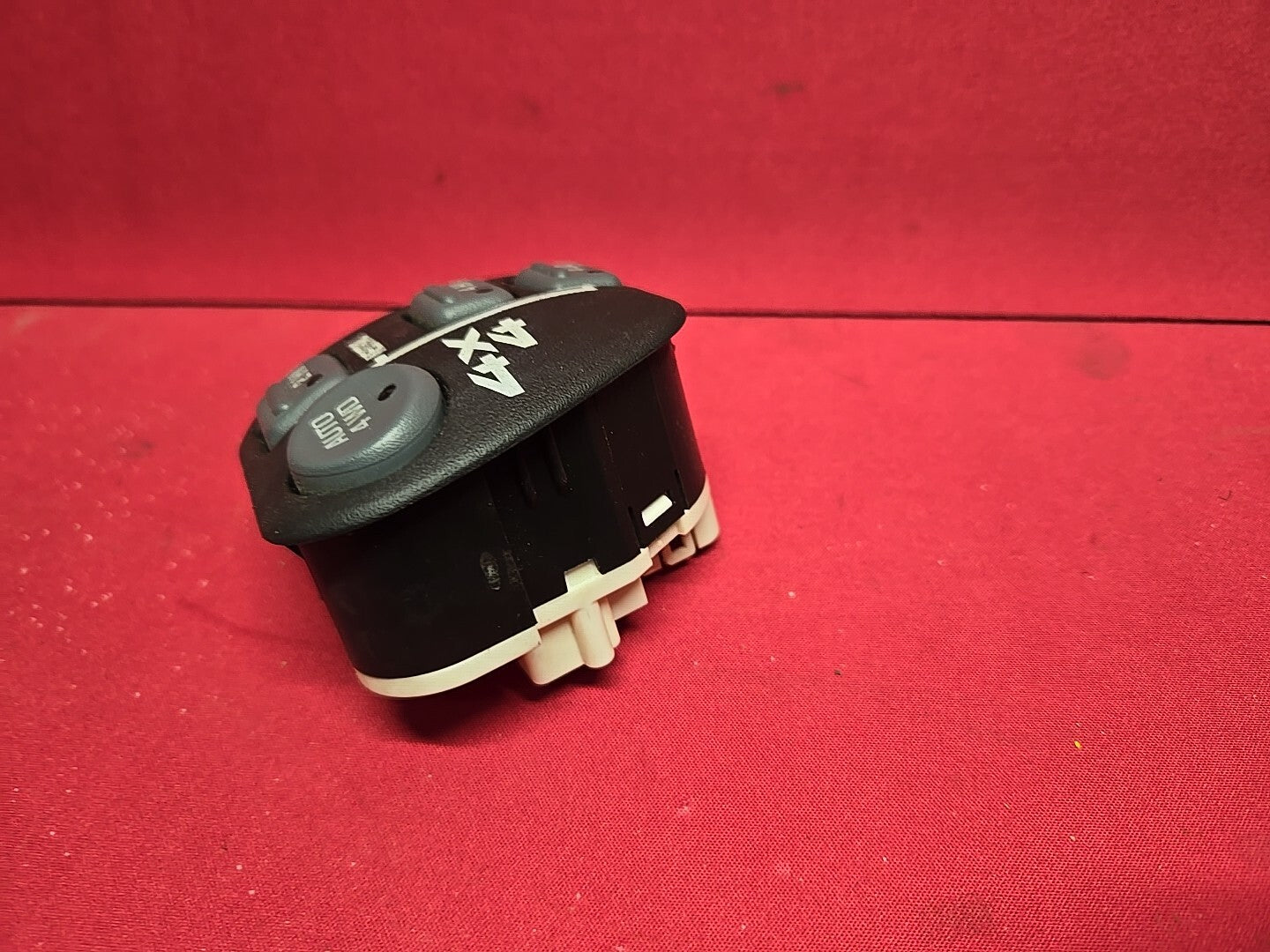 1999 - 2005 Chevrolet GMC Oldsmobile Transfer Case Auto 4WD Switch 15708958