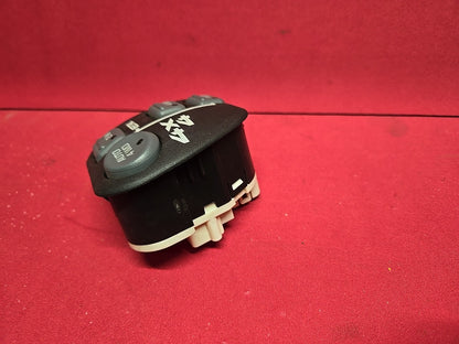 1999 - 2005 Chevrolet GMC Oldsmobile Transfer Case Auto 4WD Switch 15708958